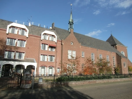 Leudal NL : Ortsteil Heythuysen, Aan De Kreppel, Kloster St. Elisabeth, das Kloster wird heute auch als Pflegeheim genutzt